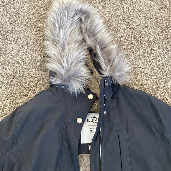 Hollister jacket - Picture 5 of 10